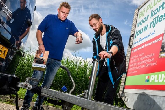 Rijinstructeur aanhangwagen auto