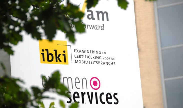 De VerkeersAcademie levert bijna de helft van alle WRM-geslaagden