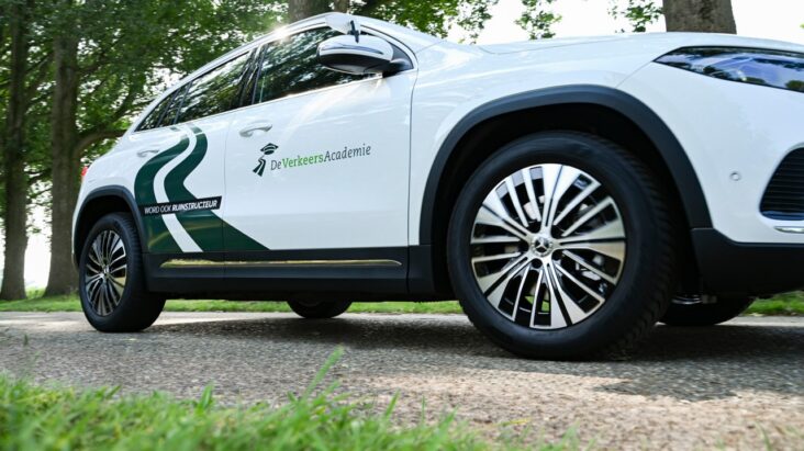 Waarom het opleiden van eigen rijinstructeurs door rijscholen vaak minder verstandig is dan het lijkt